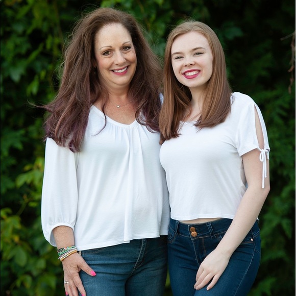 Meet your Posher, Michele and Kylie - Picture 1 of 1